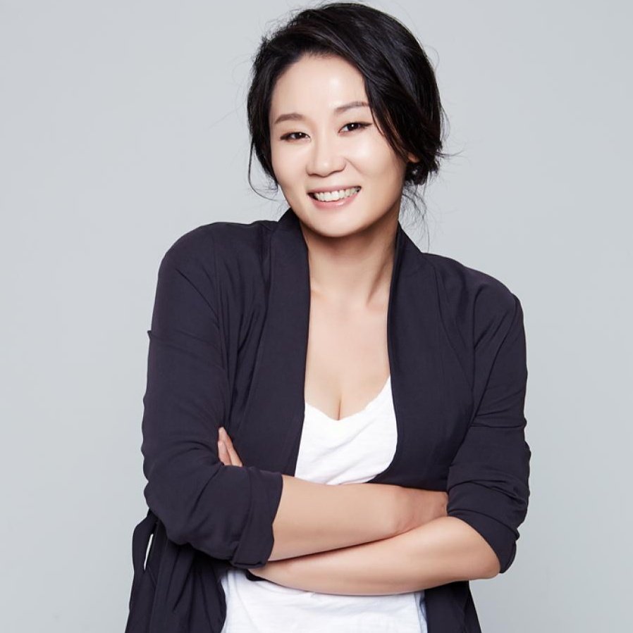 Kim Sun-young Biography