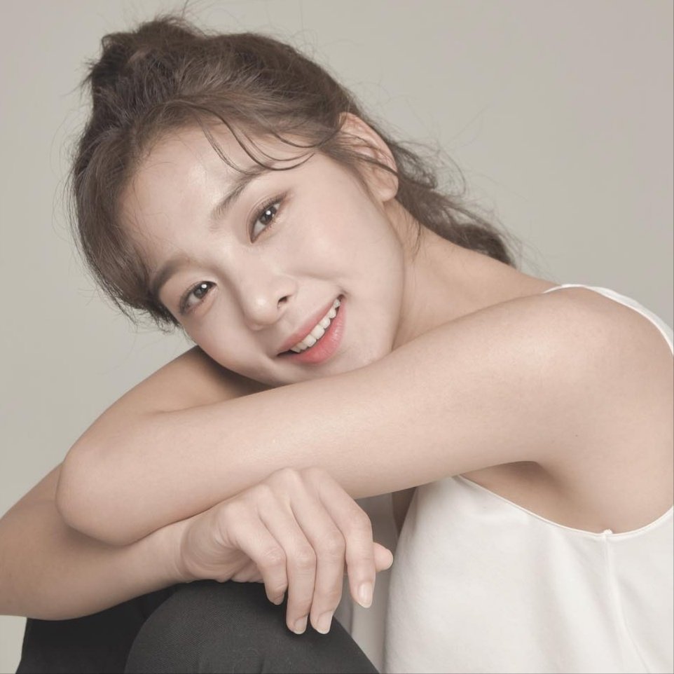 Seol In-ah Biography